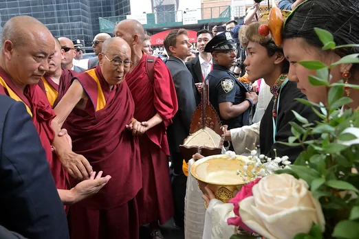 Dalai Lama Arrives in New York for Knee Surgery, Receives Warm Welcome from Thousands of Followers