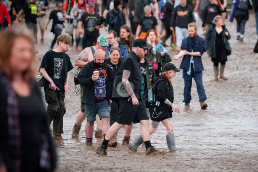 Fans Praise Download Festival's Electric Atmosphere Despite Rainy Challenges