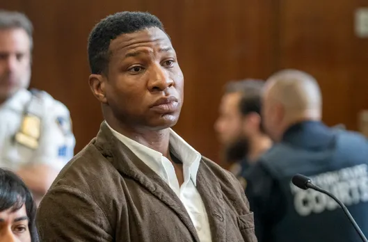 Jonathan Majors Honored with Perseverance Award Despite Legal Controversies