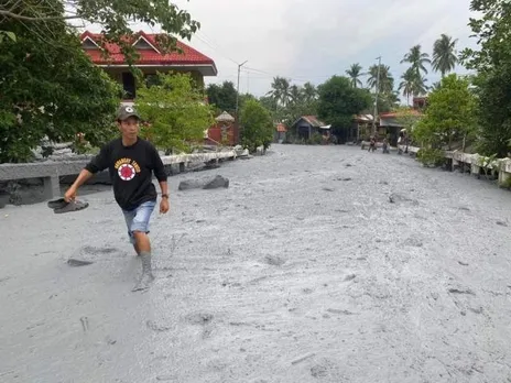 Mount Kanlaon Eruption Triggers Devastating Lahars in Philippines Village