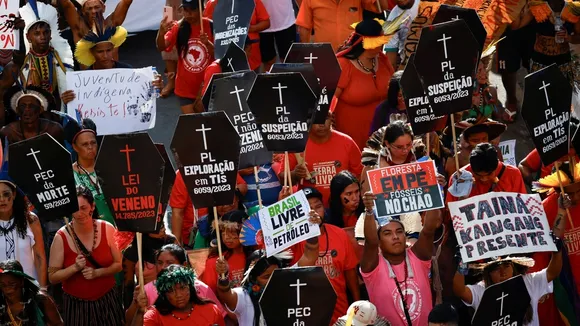 Thousands of Indigenous Brazilians Protest in Brasilia for Land Rights and Protection