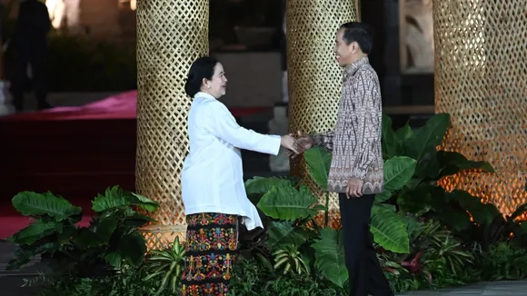 Indonesian DPR Chair Puan Maharani Delays Constitutional Court Bill to Gather Public Feedback
