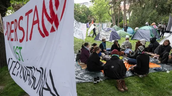 Vienna Police Disperse Pro-Palestine Protest Camp at Technical University