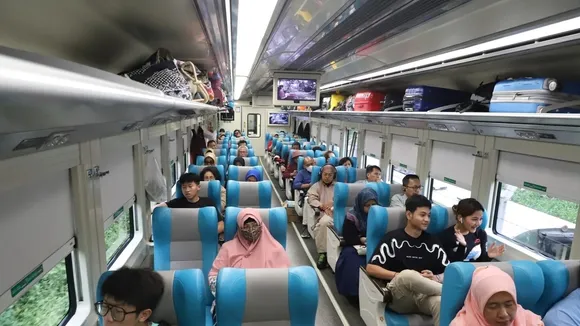 PT KAI Offers 20% Discount on Train Tickets for Late Eid al-Fitr Homecoming