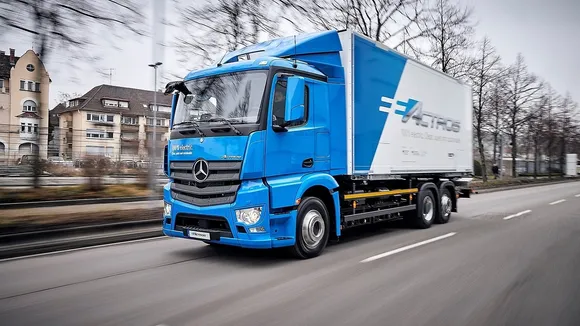 Daimler Truck Shares Drop 6.5% as Weakness in European Market Dampens First-Quarter Results