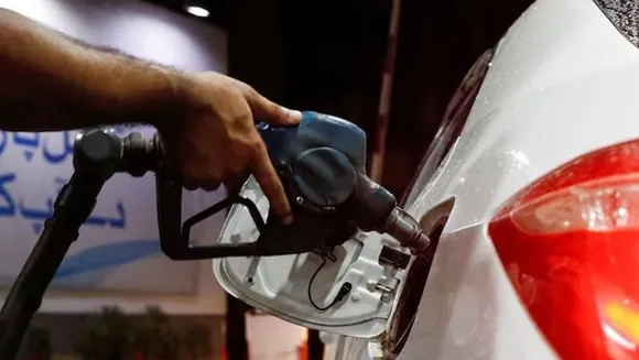 Pakistan Reduces Petrol and Diesel Prices Effective May 1, 2024