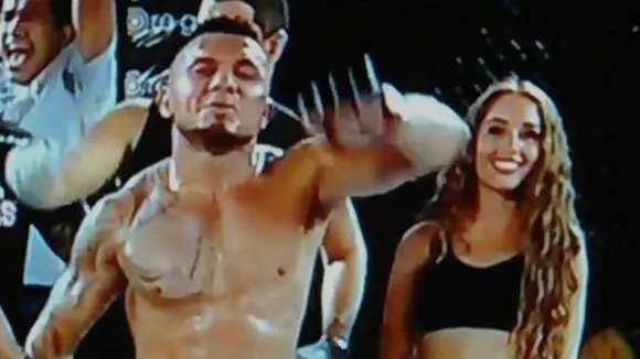 MMA Fighter Andrew Whitney Disqualified for Kicking Ring Girl at Titan FC Event