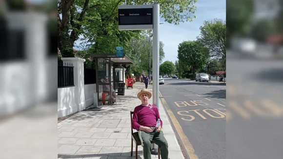 79-Year-Old Man Chains Himself to Hove Bus Sign in Protest Over Inactive Display