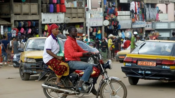 Mototaxi Drivers Protest on Road to Yaoundé Presidential Palace