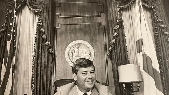 Bob Graham, Former US Senator and Florida Governor, Dies at 87