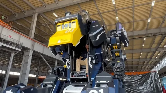 The Archax: A $2.6 Million Piloted Robot with Advanced Capabilities