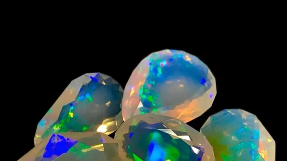 Faceting Welo Opal from Ethiopia: Special Care Required