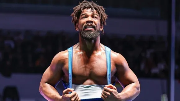 International Wrestling Federation Upholds Frank Chamizo's Controversial Defeat Despite Claims of Injustice