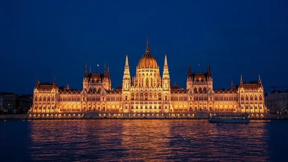 Hungary's Summer Jobs for Students: Hourly Wages to Range from 1600 to 4000 Forints