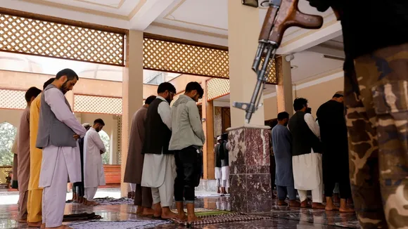 Gunman Kills 6, Including Imam, in Attack on Shiite Mosque in Herat, Afghanistan