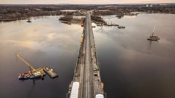 Île-aux-Tourtes Bridge Construction Progresses with Lane Changes and Closures
