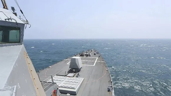 China Condemns USS Halsey's Passage Through Taiwan Strait, Accuses US of Hegemony