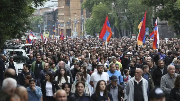 Armenian Prime Minister Pashinyan Denies Internal Crisis Amid Opposition Protests