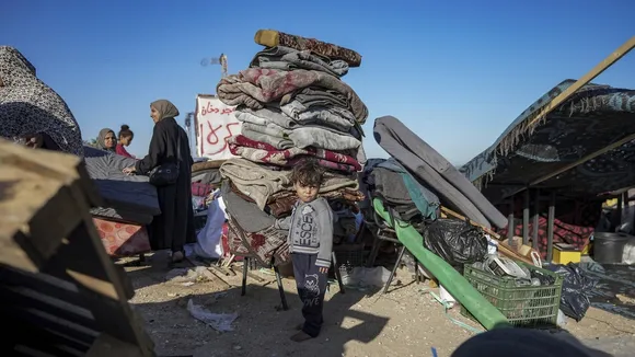450,000 Displaced from Rafah in Gaza Amid Israeli Military Operation