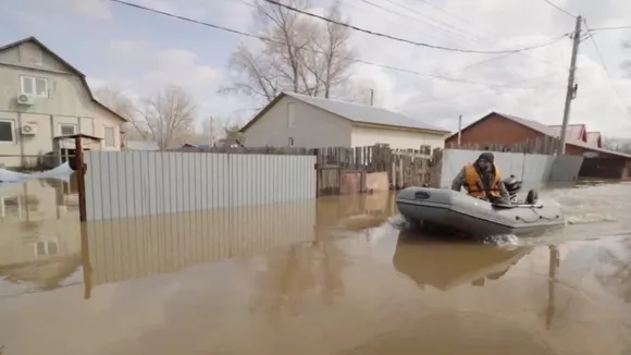 Six Villages Evacuated as Severe Flooding Hits Russia's Tyumen Region