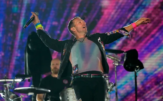Israeli Internet Personality Guy Hochman Disrupts Coldplay Concert in Athens