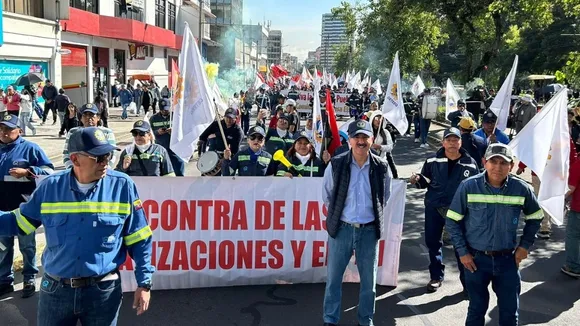 Workers' Day March Commences in Ecuador's Capital Quito Amid Calls for Social Security Reform