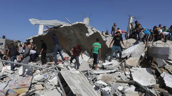 Israeli War Pushes 1.74 Million Gazans into Poverty as Economy Collapses