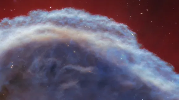 James Webb Telescope Captures Unparalleled Infrared Images of Horsehead Nebula