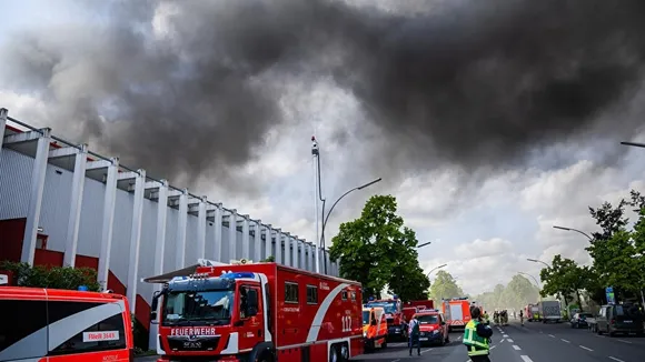 Toxic Fire Breaks Out at Defense-Industrial Plant in Berlin: Prompt Response Ensures Public Safety