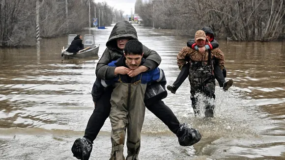 Thousands Evacuated as Severe Flooding Hits Russia's Tyumen Region