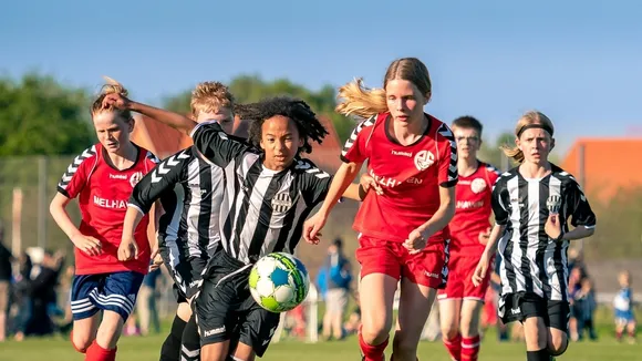 Phoenix Girls Make History, Winning Chiltern Youth Football League Title