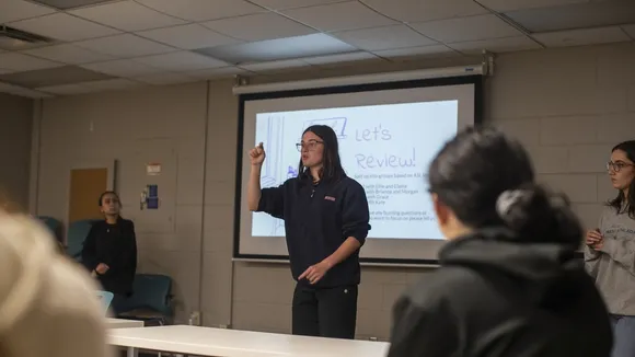 University of Iowa's ASL Club Petitions for Four-Year Bachelor's Degree in ASL