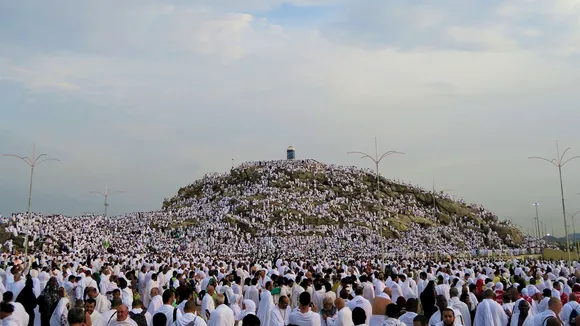 Buya Yahya Stresses the Importance of Wukuf at Arafah in Hajj Pilgrimage