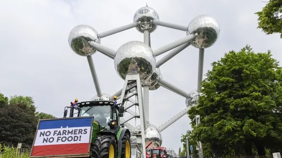 Farmers Converge on Brussels with Over 200 Tractors Ahead of European Parliament Elections