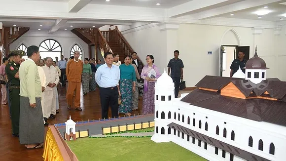 Senior General Min Aung Hlaing Inaugurates Kengtung Haw Palace Replica Museum