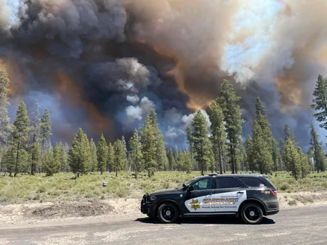 Rapidly Spreading Darlene 3 Fire Threatens Homes Forcing Evacuations in Central Oregon