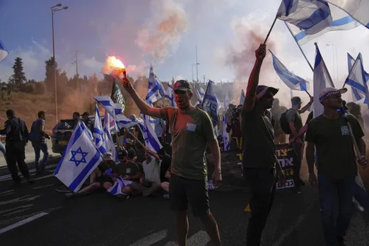 Demonstrators Block Highway Junction as Anti-Government Protests Erupt Across Israel