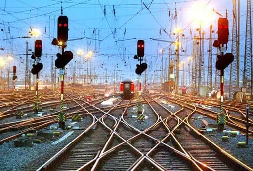 'Visual Rail History' in RailYatri.in now!