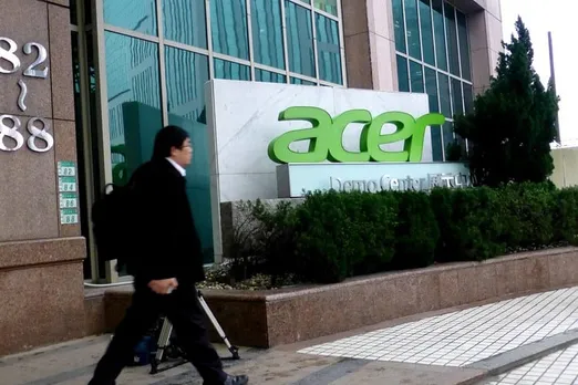 Acer joins hands with Paytm