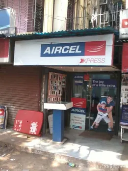 Airtel buys Aircel spectrum in seven circles