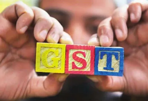 Government is keen on introducing GST from April 1 next year:CBEC