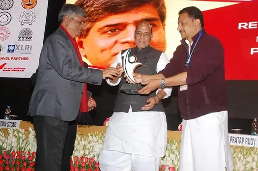 CyberMedia’s Pradeep Gupta bags Best Entrepreneur Mentor award from India Govt.