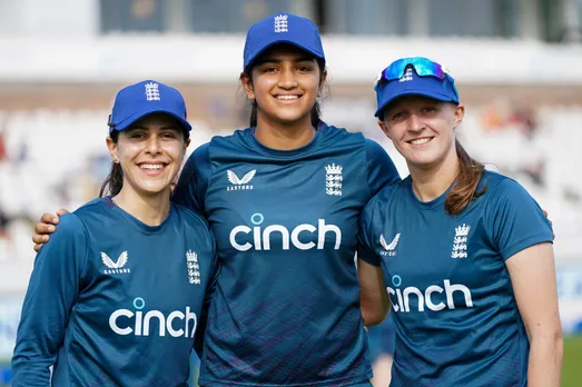 Maia Bouchier, Dani Gibson earn maiden England central contracts