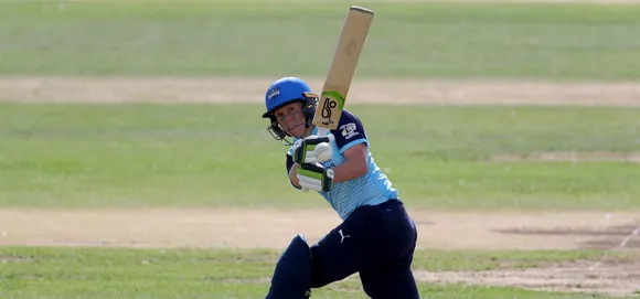Healy and Rodrigues star as Yorkshire thunder past Lancashire