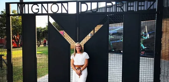 Mignon Du Preez gets historic honour (gate) at Centurion