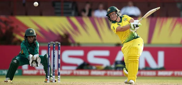 All-round Australia get their World T20 campaign off to a winning start