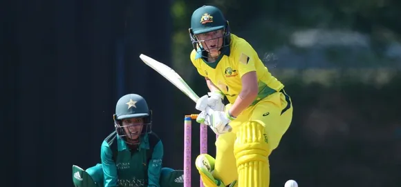 Alyssa Healy blasts Pakistan away to complete series sweep