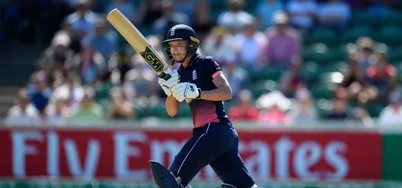 Sarah Taylor bids adieu to international cricket