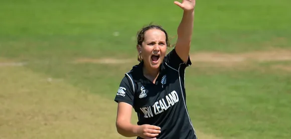 Amelia Kerr bags four wickets as White Ferns beat Sri Lanka