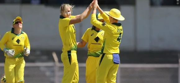 Australia beat India by 6 wickets in the Tri-series opener